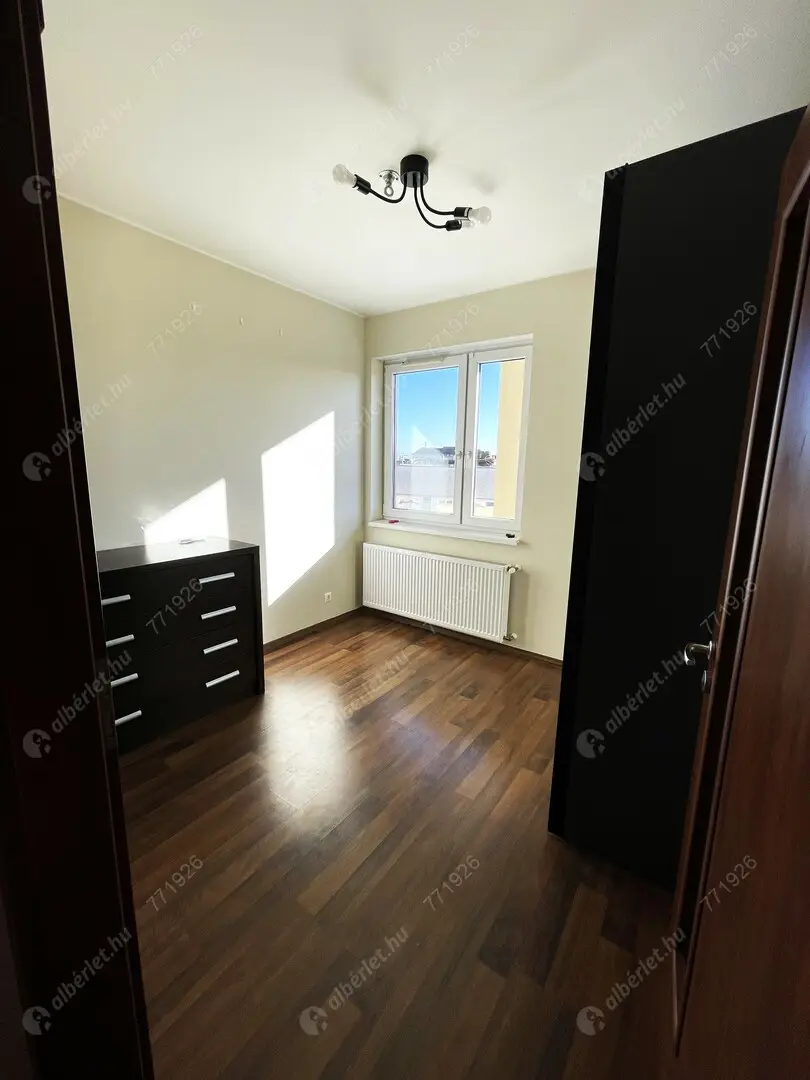 Kiadó albérlet 440000 Ft/hó áron: Budapest, VIII. kerület   Kun utca . Mérete: 74 nm, 3 szobás | Alberlet.hu - 6600525