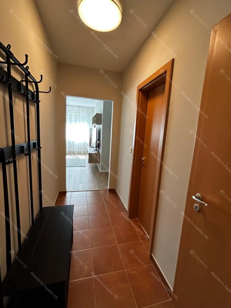 Kiadó albérlet 300000 Ft/hó áron: Budapest, VIII. kerület  Kun utca. Mérete: 42 nm, 1 szobás | Alberlet.hu - 6708806