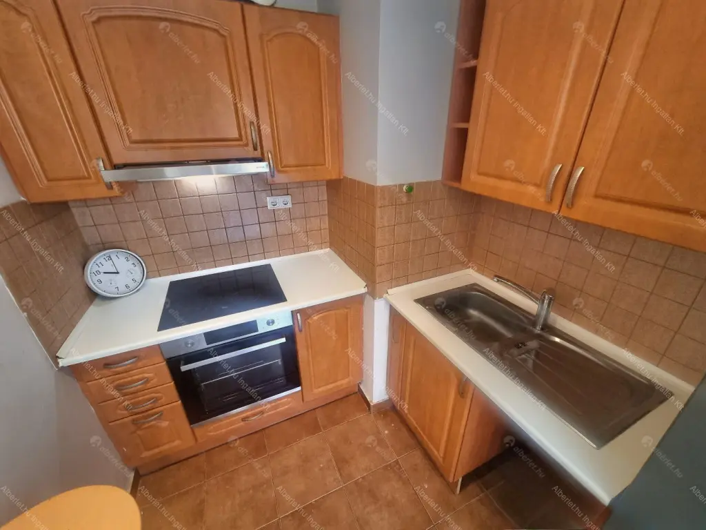 Kiadó albérlet 260000 Ft/hó áron: Budapest, VIII. kerület  Kun utca. Mérete: 51 nm, 2 szobás | Alberlet.hu - 6675592