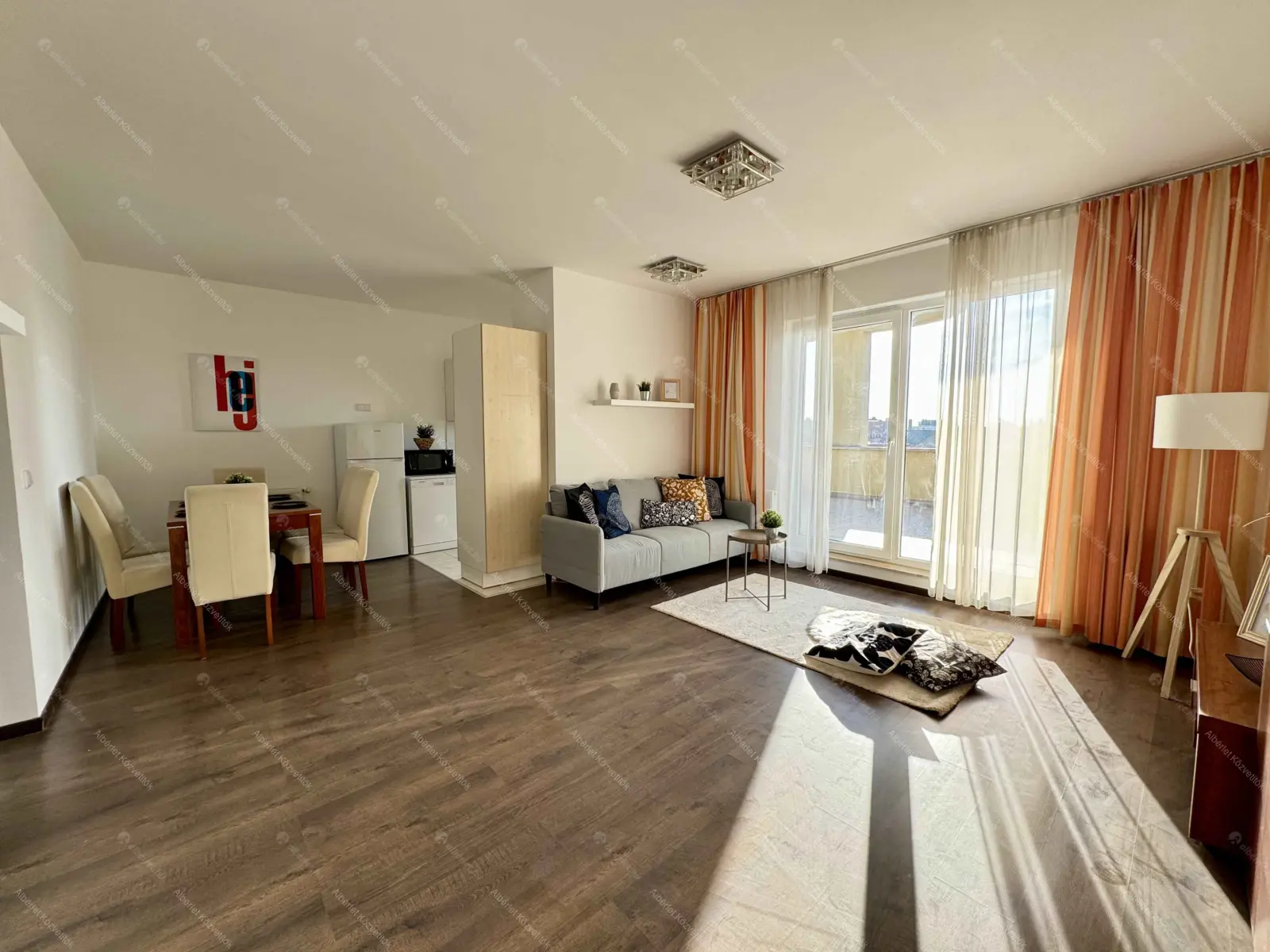 Kiadó albérlet 360000 Ft/hó áron: Budapest, VIII. kerület  Kun utca. Mérete: 90 nm, 3 szobás | Alberlet.hu - 6705863