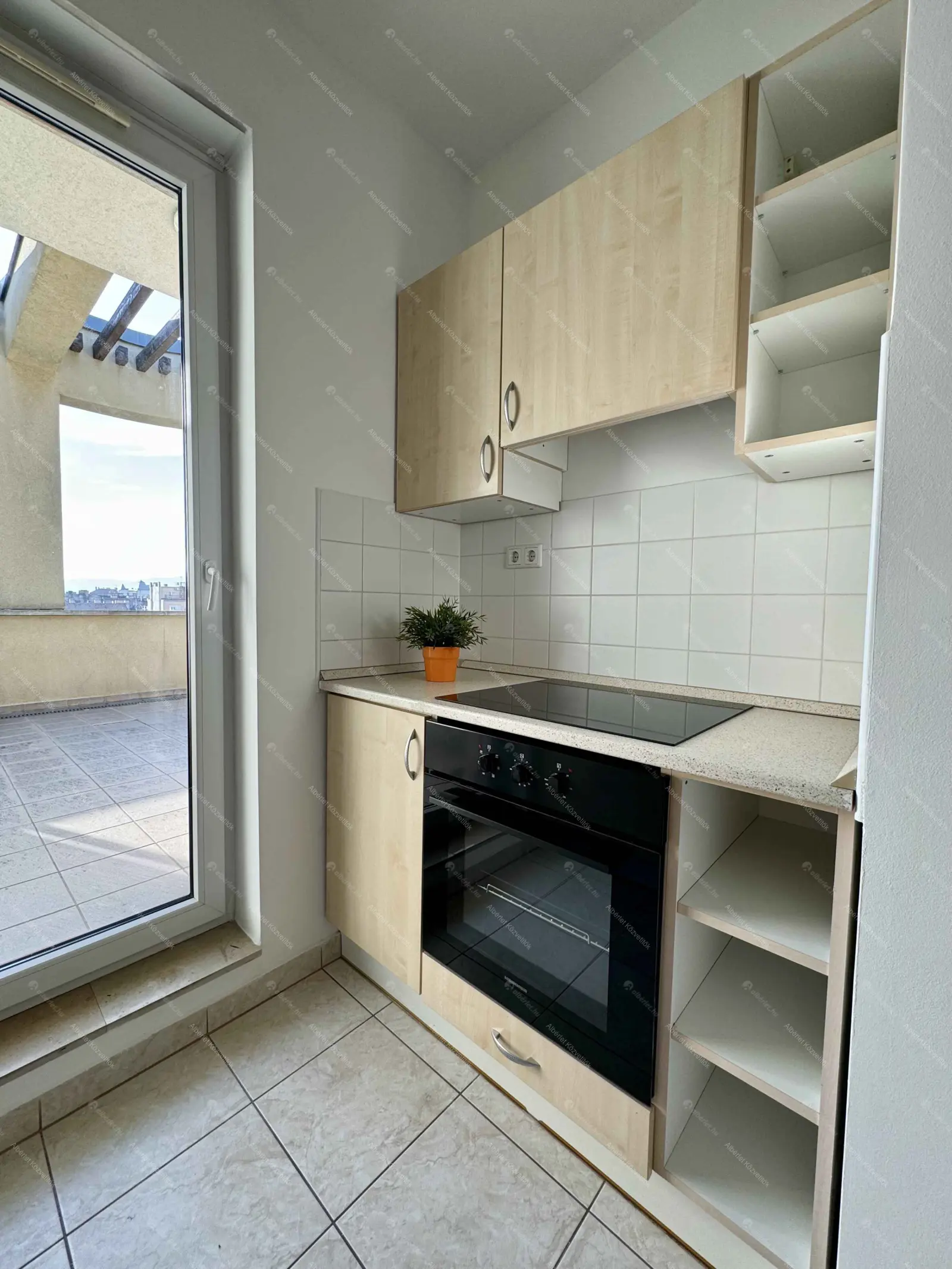 Kiadó albérlet 360000 Ft/hó áron: Budapest, VIII. kerület  Kun utca. Mérete: 90 nm, 3 szobás | Alberlet.hu - 6705867