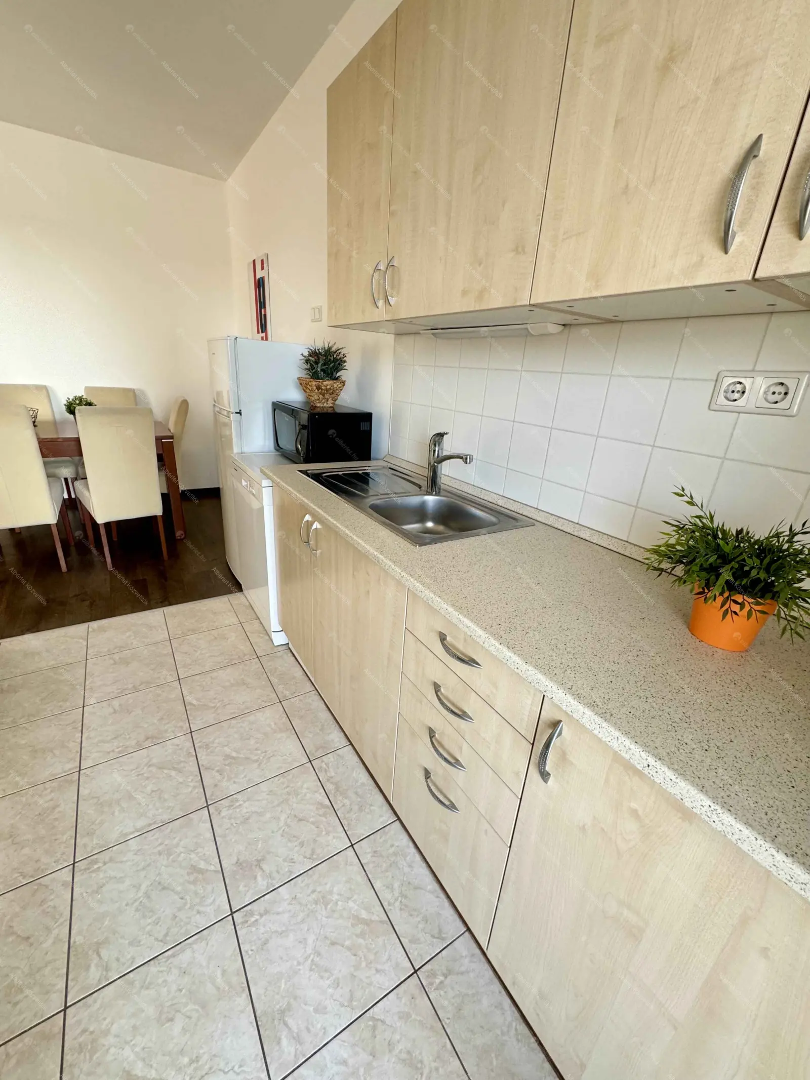 Kiadó albérlet 360000 Ft/hó áron: Budapest, VIII. kerület  Kun utca. Mérete: 90 nm, 3 szobás | Alberlet.hu - 6705870