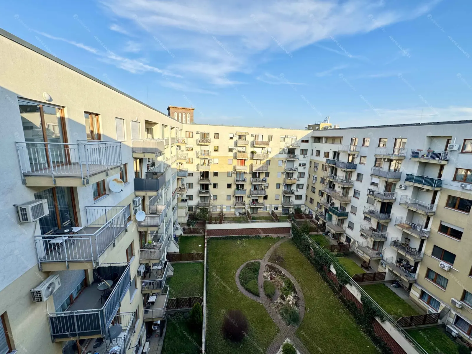 Kiadó albérlet 360000 Ft/hó áron: Budapest, VIII. kerület  Kun utca. Mérete: 90 nm, 3 szobás | Alberlet.hu - 6705882