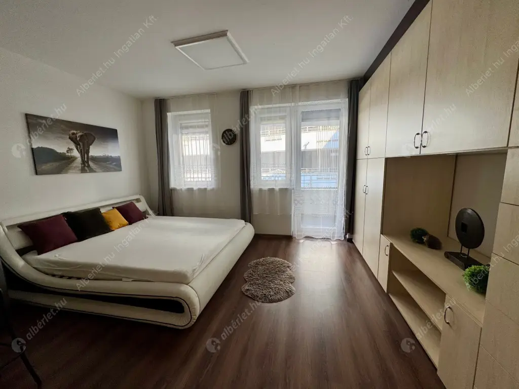 Kiadó albérlet 250000 Ft/hó áron: Budapest, VIII. kerület  Leonardo da Vinci utca. Mérete: 32 nm, 1 szobás | Alberlet.hu - 6619390