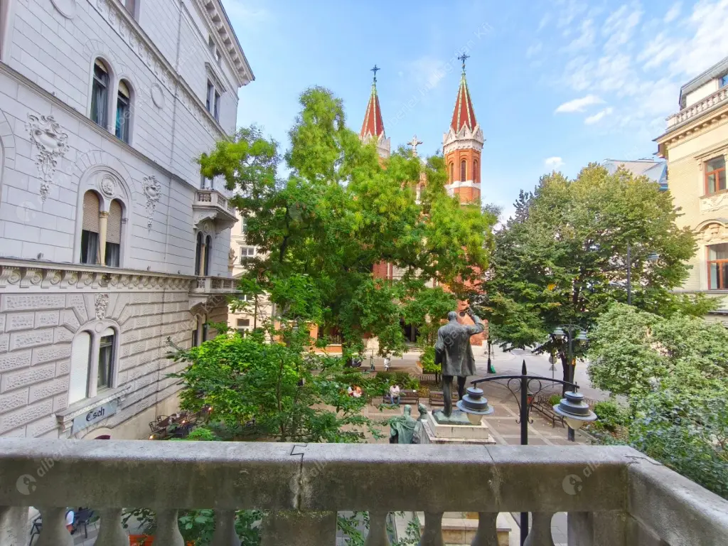 Kiadó albérlet 370000 Ft/hó áron: Budapest, VIII. kerület  Lőrinc pap tér. Mérete: 98 nm, 2 szobás | Alberlet.hu - 6589158