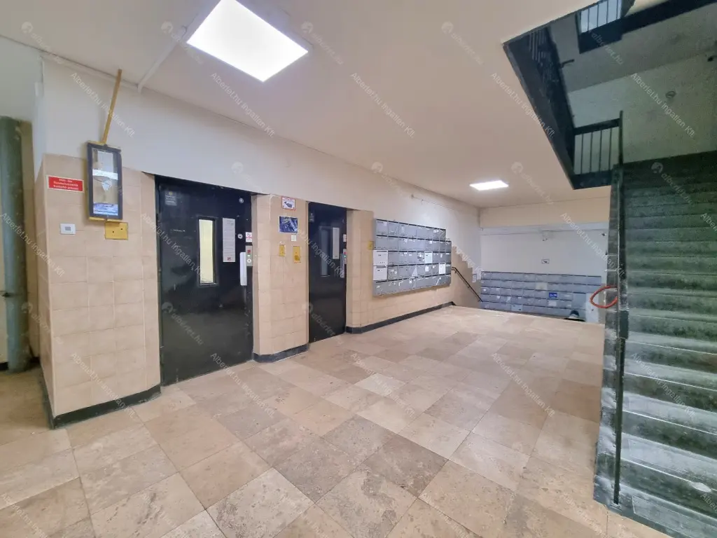 Kiadó albérlet 259000 Ft/hó áron: Budapest, VIII. kerület  Luther utca. Mérete: 55 nm, 2 szobás | Alberlet.hu - 6691447