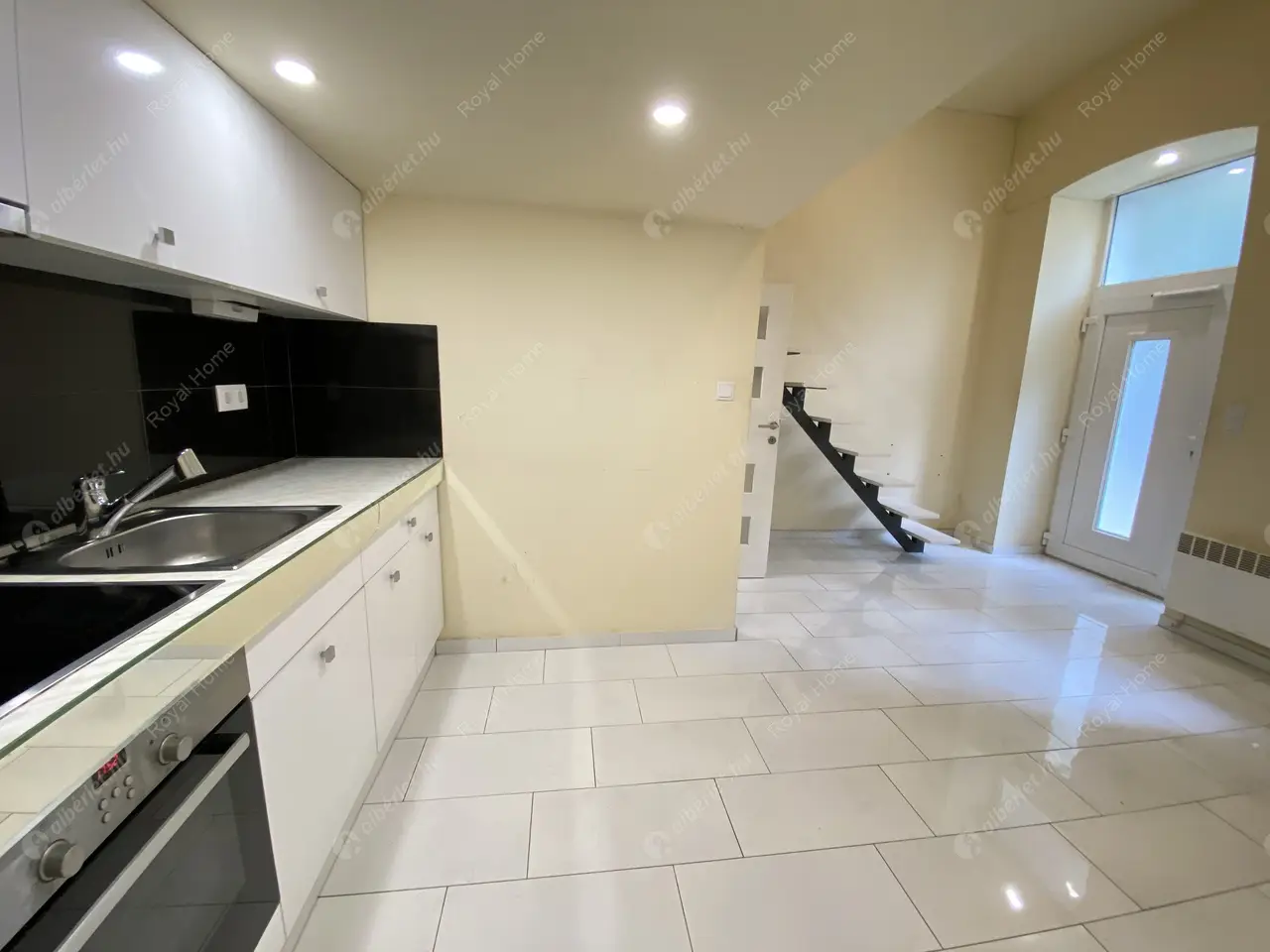 Kiadó albérlet 170000 Ft/hó áron: Budapest, VIII. kerület  Magdolna utca. Mérete: 30 nm, 1 szobás | Alberlet.hu - 4954693