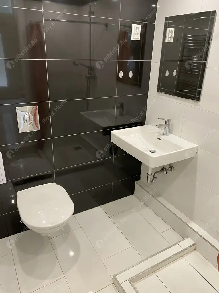 Kiadó albérlet 170000 Ft/hó áron: Budapest, VIII. kerület  Magdolna utca. Mérete: 30 nm, 1 szobás | Alberlet.hu - 4954700