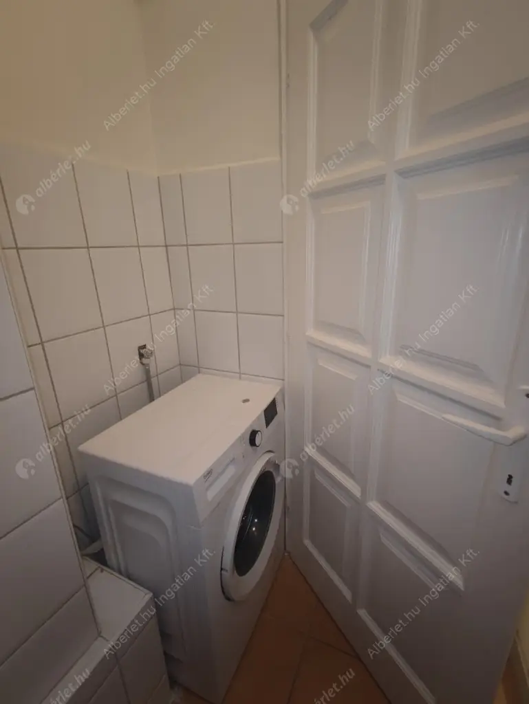 Kiadó albérlet 190000 Ft/hó áron: Budapest, VIII. kerület  Mária utca. Mérete: 30 nm, 1 szobás | Alberlet.hu - 6583128