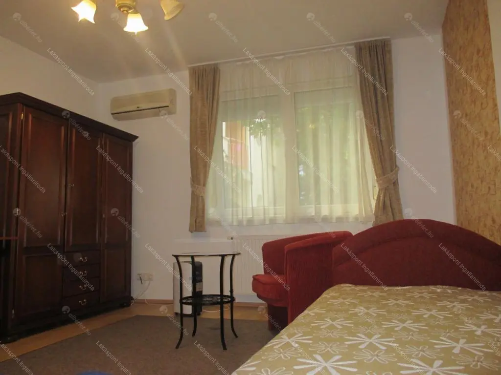 Kiadó albérlet 200000 Ft/hó áron: Budapest, VIII. kerület  Mária utca. Mérete: 36 nm, 1 szobás | Alberlet.hu - 6665077