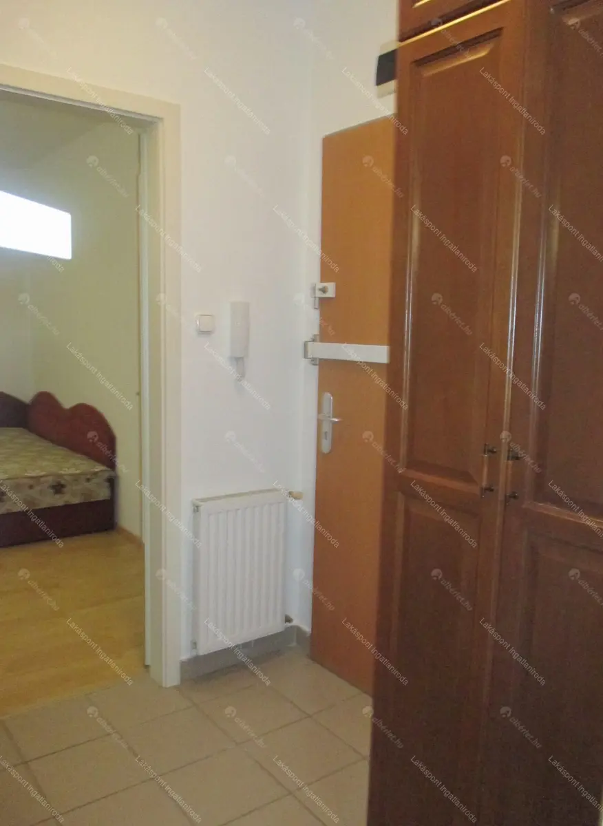 Kiadó albérlet 200000 Ft/hó áron: Budapest, VIII. kerület  Mária utca. Mérete: 36 nm, 1 szobás | Alberlet.hu - 6665083