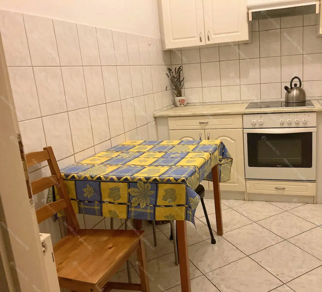 Kiadó albérlet 210000 Ft/hó áron: Budapest, VIII. kerület  Mária utca. Mérete: 36 nm, 1 szobás | Alberlet.hu - 6687285