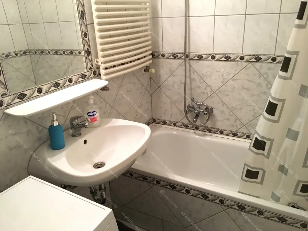 Kiadó albérlet 210000 Ft/hó áron: Budapest, VIII. kerület  Mária utca. Mérete: 36 nm, 1 szobás | Alberlet.hu - 6687286