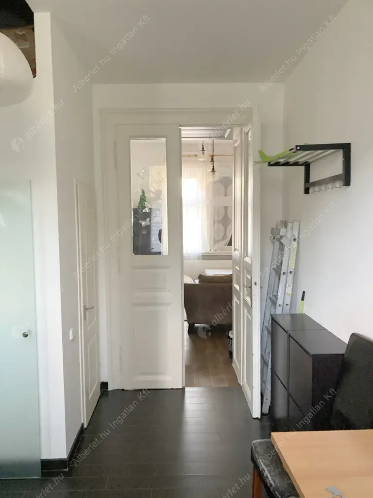Kiadó albérlet 240000 Ft/hó áron: Budapest, VIII. kerület  Mátyás tér. Mérete: 50 nm, 2 szobás | Alberlet.hu - 6587057
