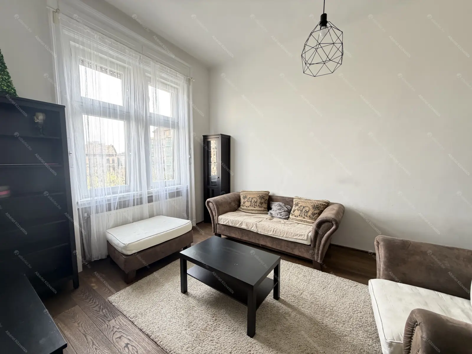 Kiadó albérlet 200000 Ft/hó áron: Budapest, VIII. kerület  Mátyás tér. Mérete: 50 nm, 2 szobás | Alberlet.hu - 6697966