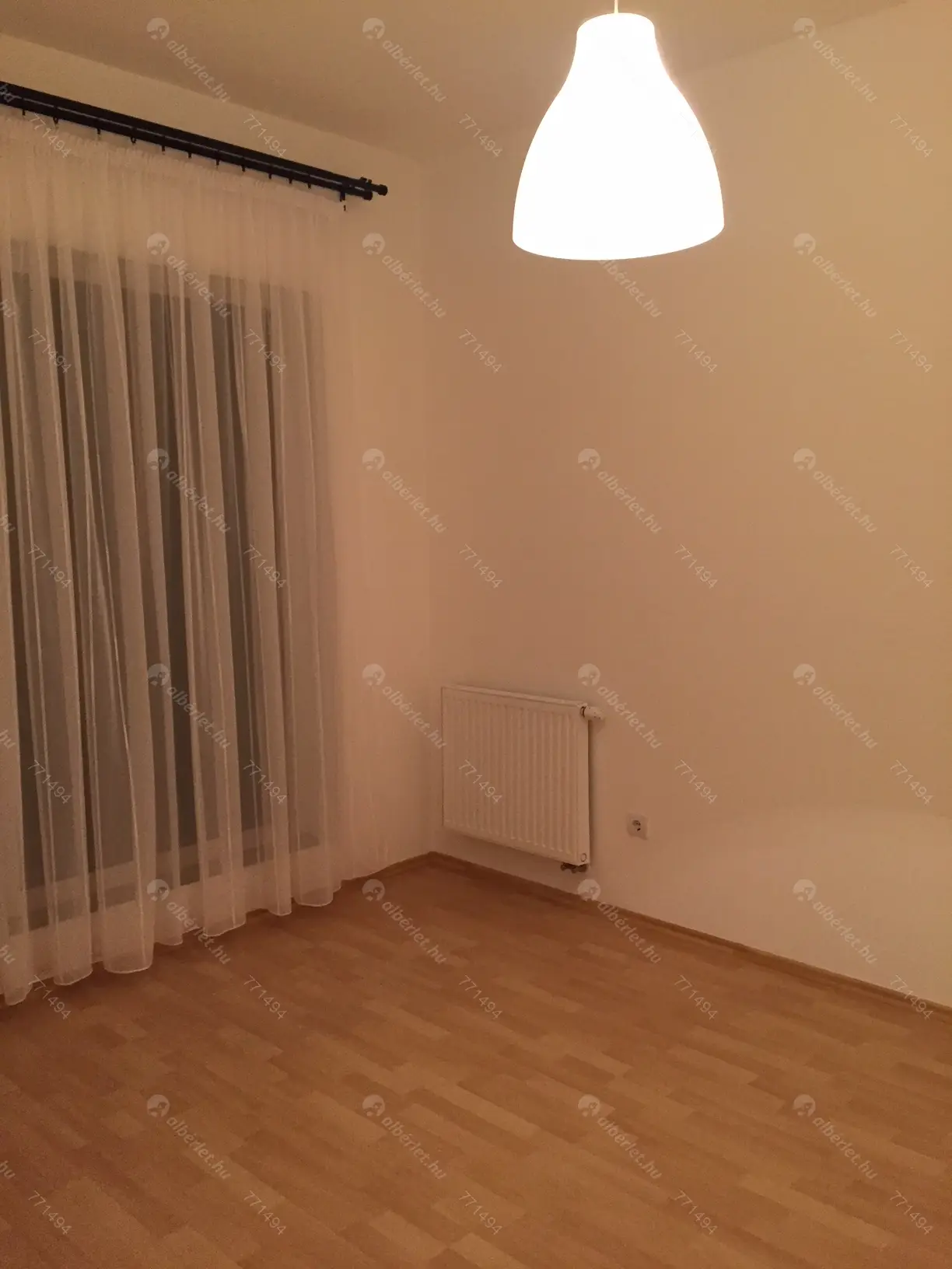 Kiadó albérlet 234000 Ft/hó áron: Budapest, VIII. kerület  Mátyás tér. Mérete: 51 nm, 1 szobás | Alberlet.hu - 6592060