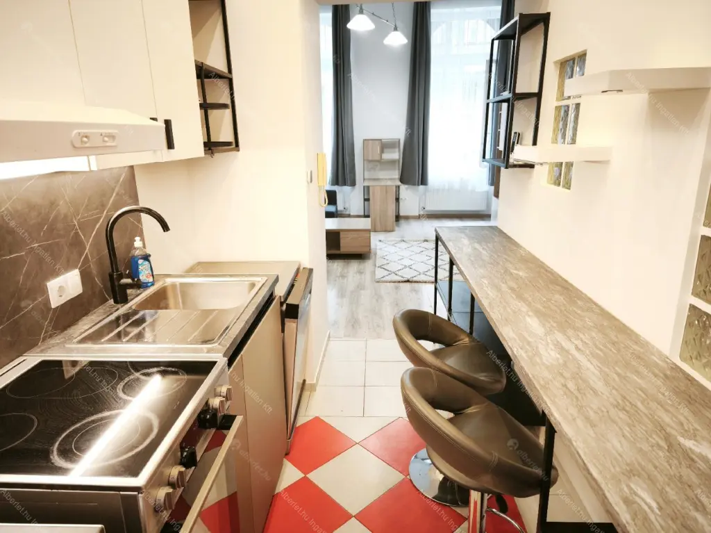 Kiadó albérlet 260000 Ft/hó áron: Budapest, VIII. kerület  Nagy Fuvaros utca. Mérete: 49 nm, 2 szobás | Alberlet.hu - 6697473