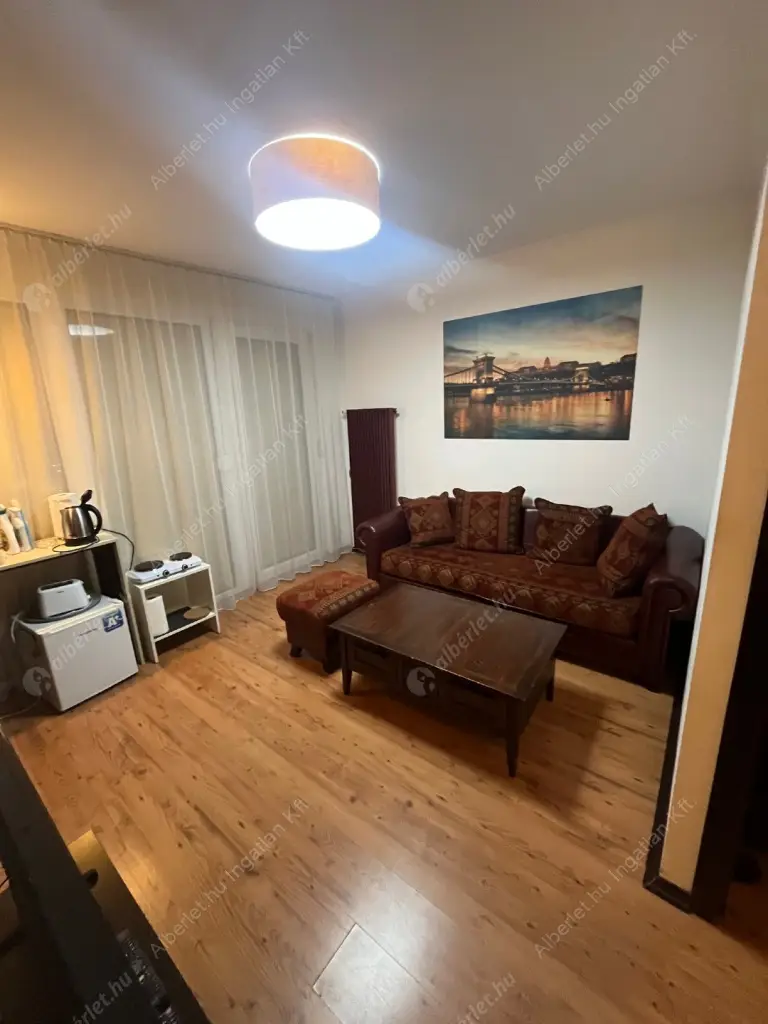Kiadó albérlet 280000 Ft/hó áron: Budapest, VIII. kerület  Nagy Templom utca. Mérete: 41 nm, 1 szobás | Alberlet.hu - 6587827