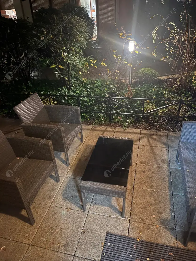 Kiadó albérlet 280000 Ft/hó áron: Budapest, VIII. kerület  Nagy Templom utca. Mérete: 41 nm, 1 szobás | Alberlet.hu - 6589374