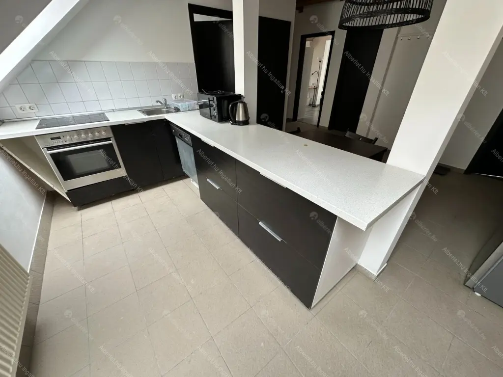 Kiadó albérlet 450000 Ft/hó áron: Budapest, VIII. kerület  Nagy Templom utca. Mérete: 76 nm, 3 szobás | Alberlet.hu - 6702313