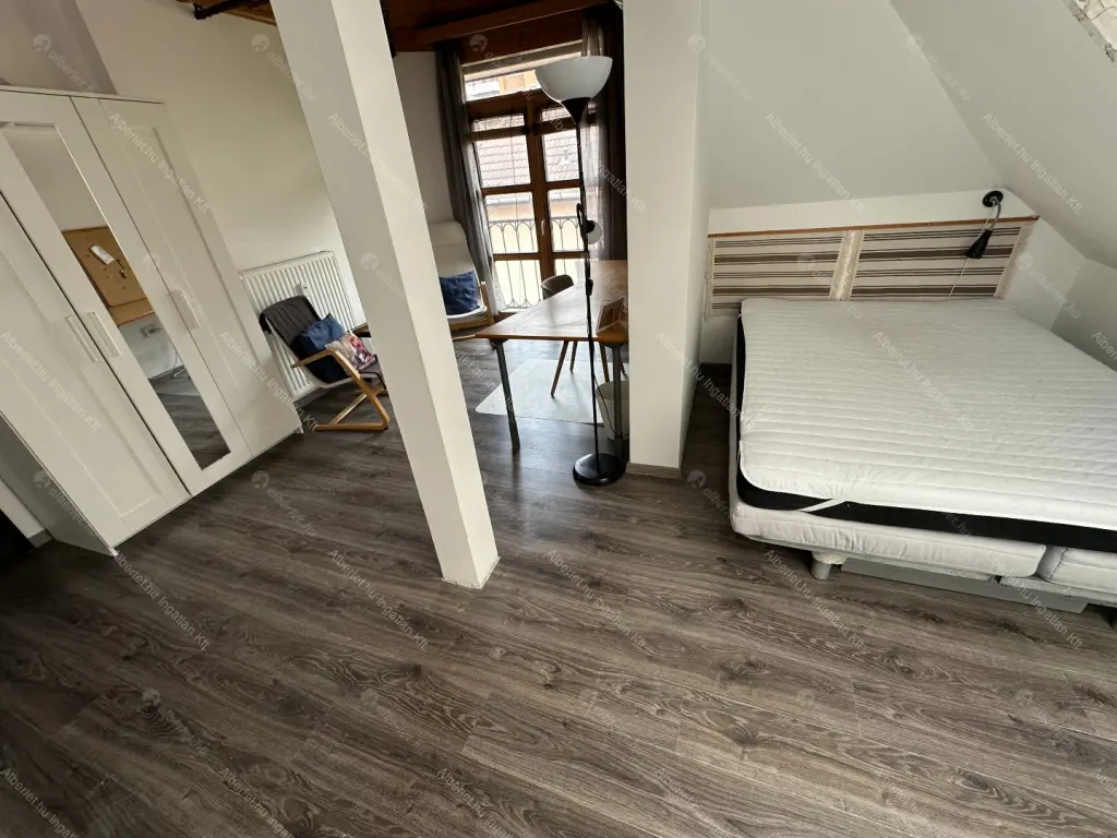 Kiadó albérlet 450000 Ft/hó áron: Budapest, VIII. kerület  Nagy Templom utca. Mérete: 76 nm, 3 szobás | Alberlet.hu - 6702322