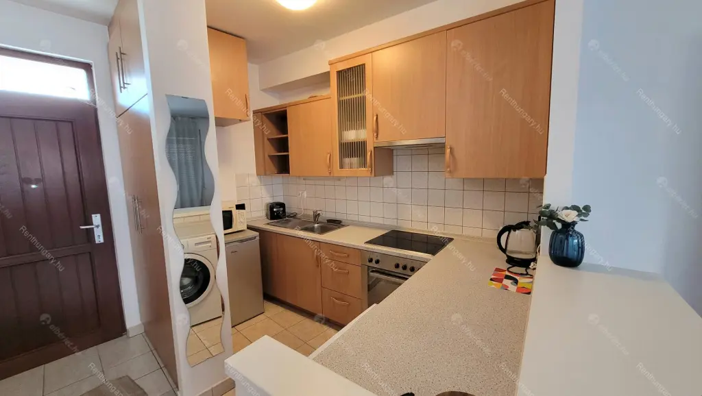 Kiadó albérlet 210000 Ft/hó áron: Budapest, VIII. kerület  Nap  utca . Mérete: 34 nm, 1 szobás | Alberlet.hu - 6688663