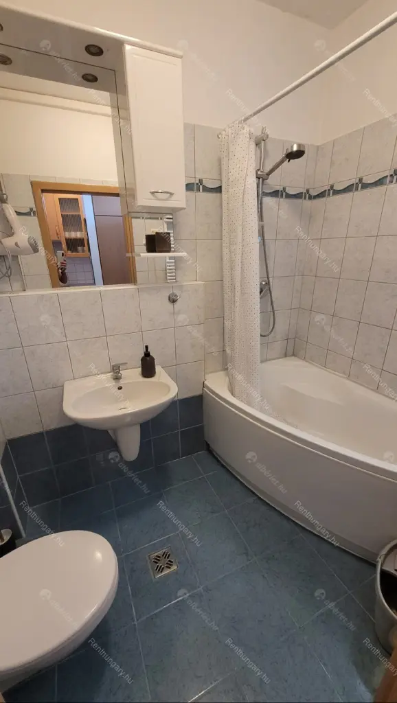 Kiadó albérlet 210000 Ft/hó áron: Budapest, VIII. kerület  Nap  utca . Mérete: 34 nm, 1 szobás | Alberlet.hu - 6688670