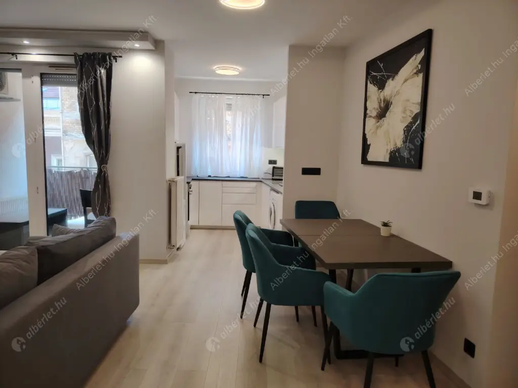 Kiadó albérlet 300000 Ft/hó áron: Budapest, VIII. kerület  Nap utca. Mérete: 53 nm, 2 szobás | Alberlet.hu - 6577217