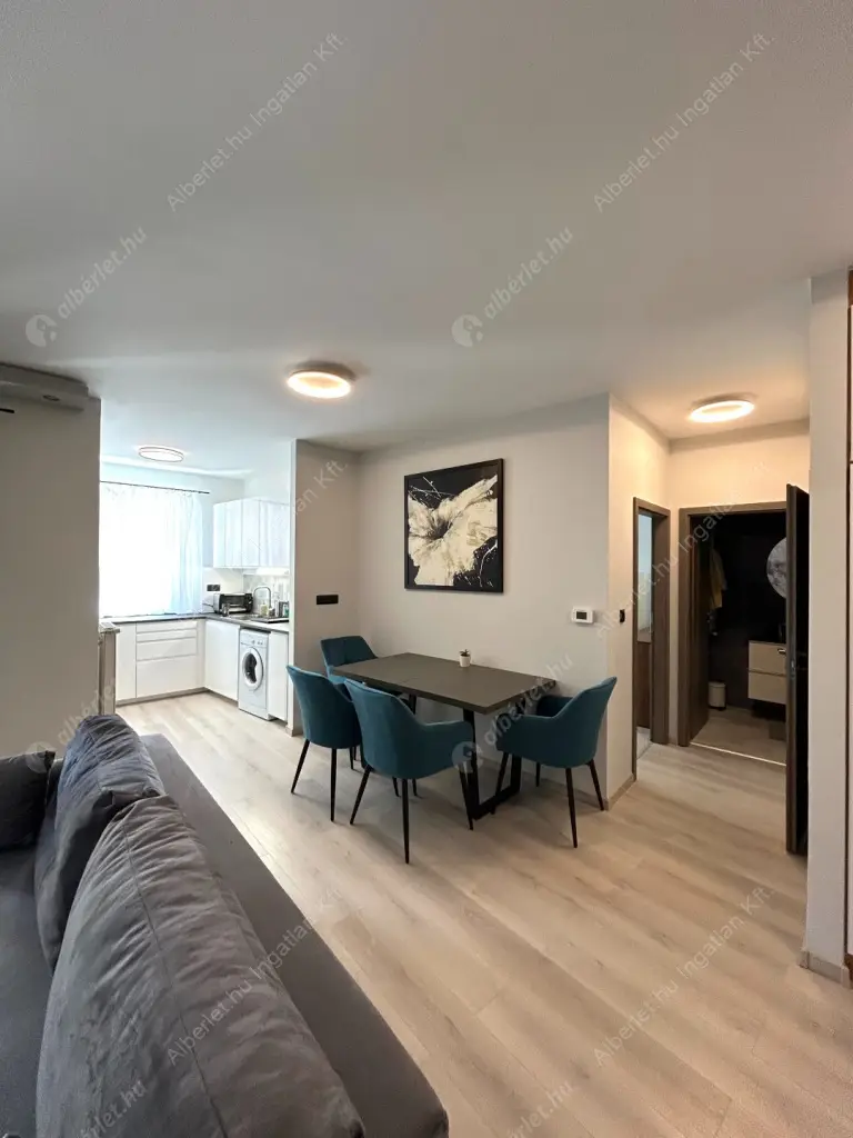 Kiadó albérlet 300000 Ft/hó áron: Budapest, VIII. kerület  Nap utca. Mérete: 53 nm, 2 szobás | Alberlet.hu - 6577223