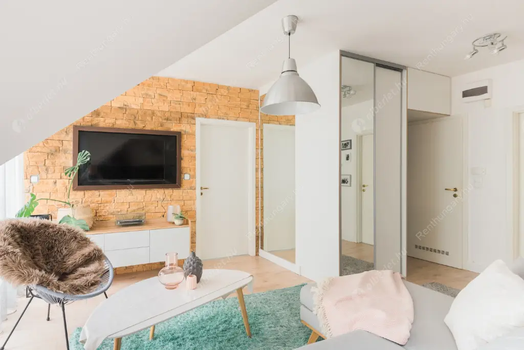 Kiadó albérlet 350000 Ft/hó áron: Budapest, VIII. kerület  Nap utca. Mérete: 62 nm, 2 szobás | Alberlet.hu - 6524308