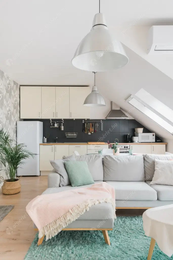 Kiadó albérlet 350000 Ft/hó áron: Budapest, VIII. kerület  Nap utca. Mérete: 62 nm, 2 szobás | Alberlet.hu - 6524311