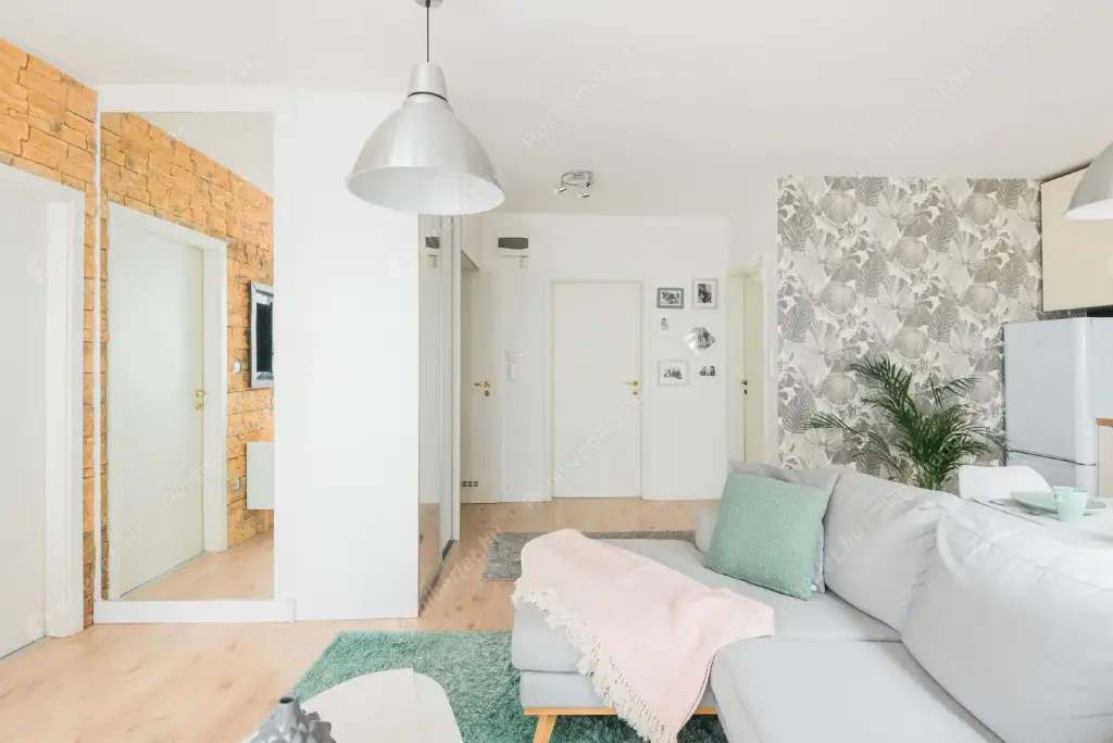 Kiadó albérlet 350000 Ft/hó áron: Budapest, VIII. kerület  Nap utca. Mérete: 62 nm, 2 szobás | Alberlet.hu - 6524314