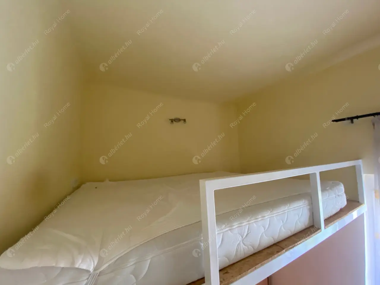 Kiadó albérlet 210000 Ft/hó áron: Budapest, VIII. kerület  Német utca. Mérete: 40 nm, 1 szobás | Alberlet.hu - 5314429