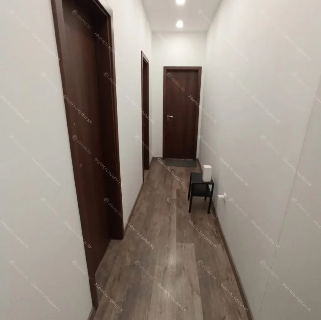 Kiadó albérlet 90000 Ft/hó áron: Budapest, VIII. kerület  Népszínház utca. Mérete: 14 nm, 3 szobás | Alberlet.hu - 6689629