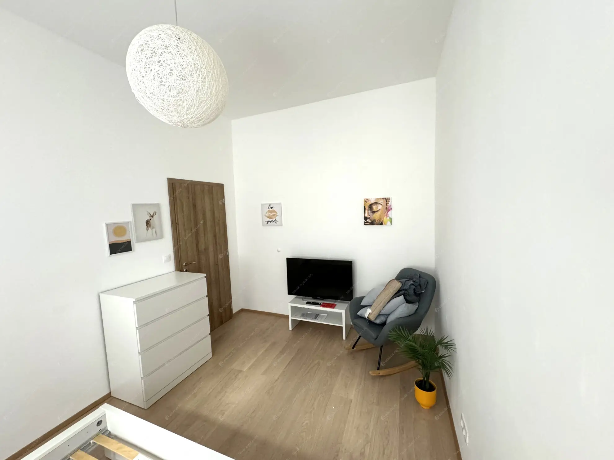 Kiadó albérlet 240000 Ft/hó áron: Budapest, VIII. kerület  Népszínház utca. Mérete: 34 nm, 2 szobás | Alberlet.hu - 6578536