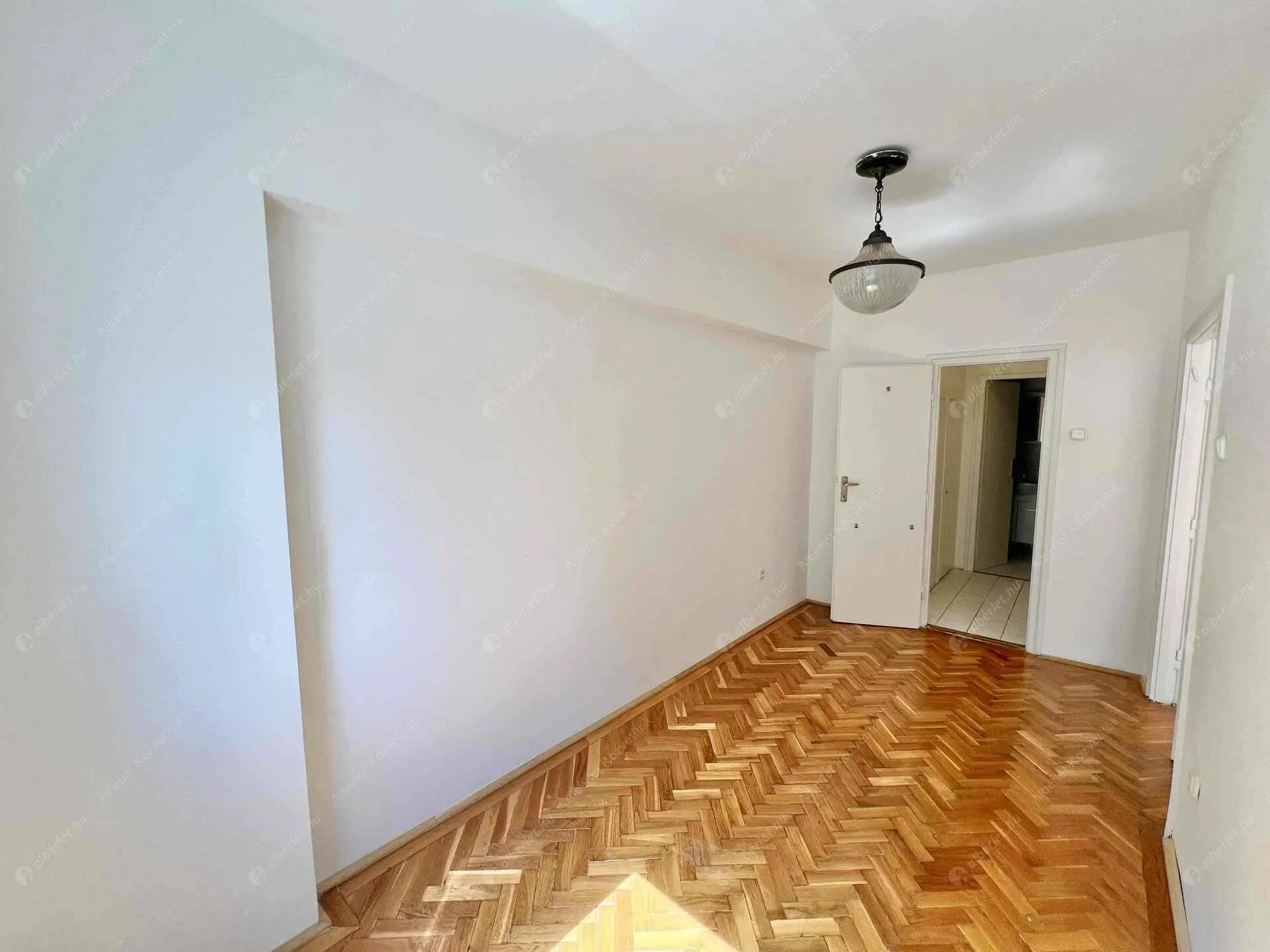 Kiadó albérlet 200000 Ft/hó áron: Budapest, VIII. kerület  Népszínház utca. Mérete: 53 nm, 2 szobás | Alberlet.hu - 6543761