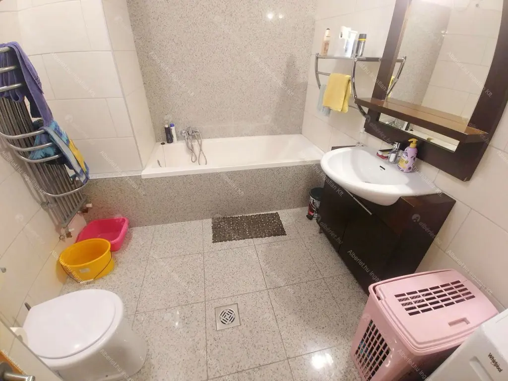 Kiadó albérlet 250000 Ft/hó áron: Budapest, VIII. kerület  Népszínház utca. Mérete: 85 nm, 2 szobás | Alberlet.hu - 6690014