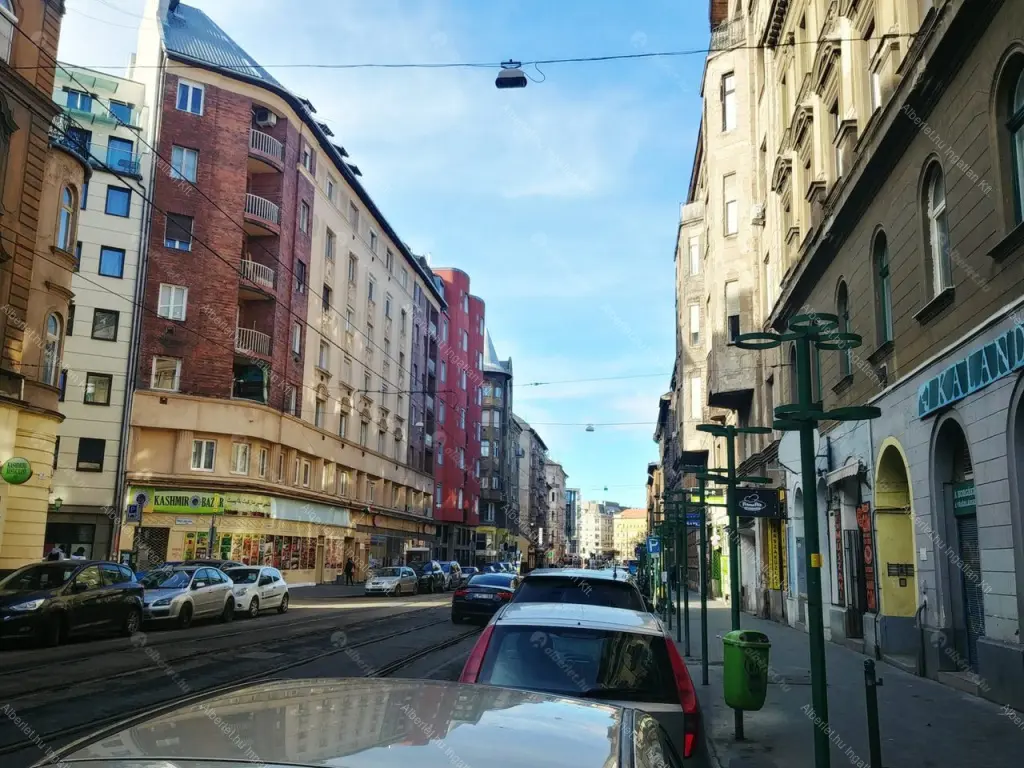 Kiadó albérlet 250000 Ft/hó áron: Budapest, VIII. kerület  Népszínház utca. Mérete: 85 nm, 2 szobás | Alberlet.hu - 6690032