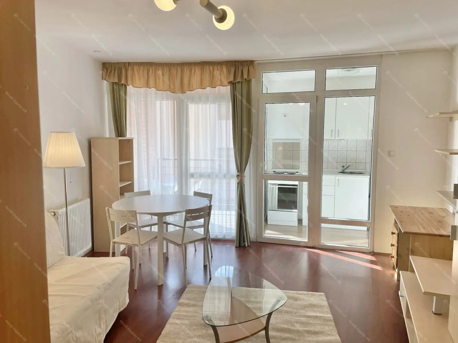 Kiadó albérlet 200000 Ft/hó áron: Budapest, VIII. kerület  Orczy tér. Mérete: 35 nm, 1 szobás | Alberlet.hu - 6707486