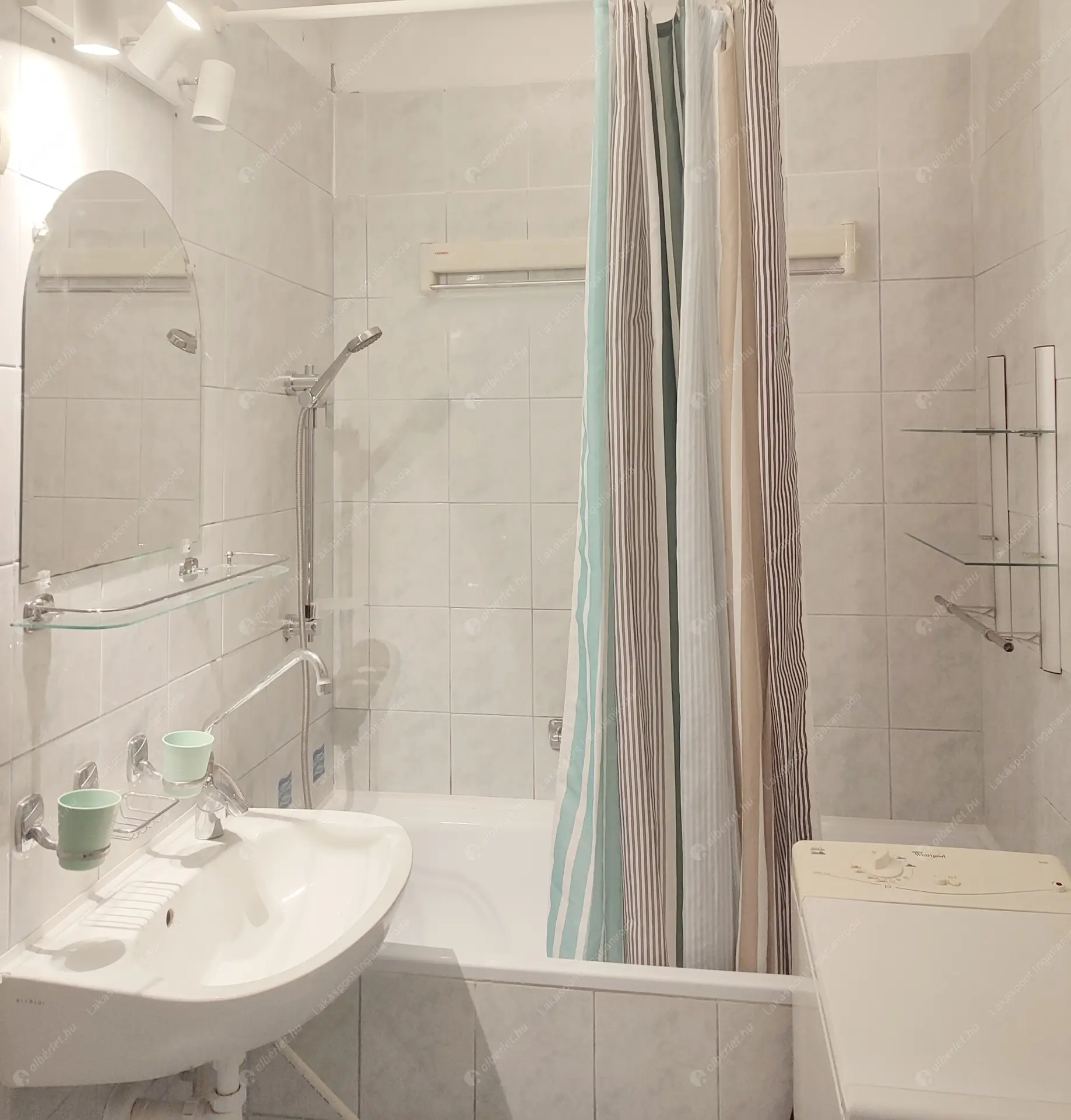 Kiadó albérlet 200000 Ft/hó áron: Budapest, VIII. kerület  Práter utca. Mérete: 32 nm, 1 szobás | Alberlet.hu - 6543416