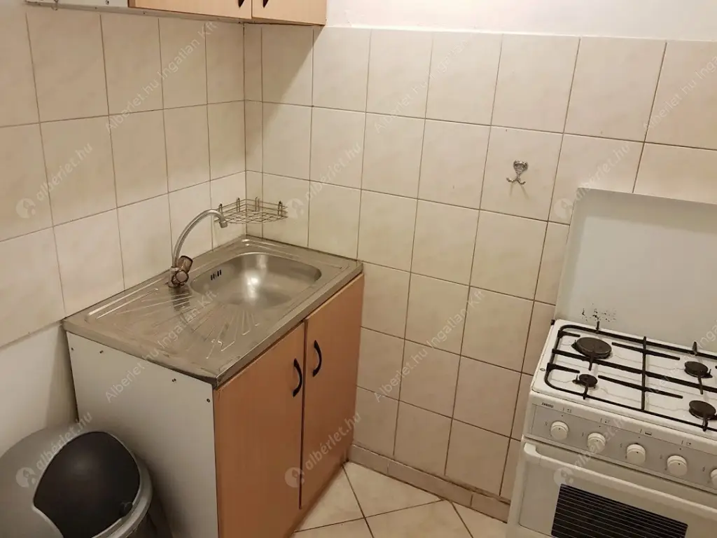 Kiadó albérlet 180000 Ft/hó áron: Budapest, VIII. kerület  Práter utca. Mérete: 33 nm, 1 szobás | Alberlet.hu - 6585764