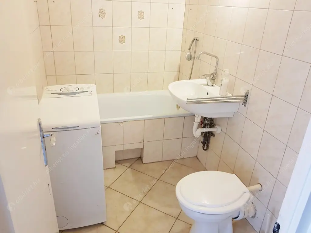 Kiadó albérlet 180000 Ft/hó áron: Budapest, VIII. kerület  Práter utca. Mérete: 33 nm, 1 szobás | Alberlet.hu - 6585767