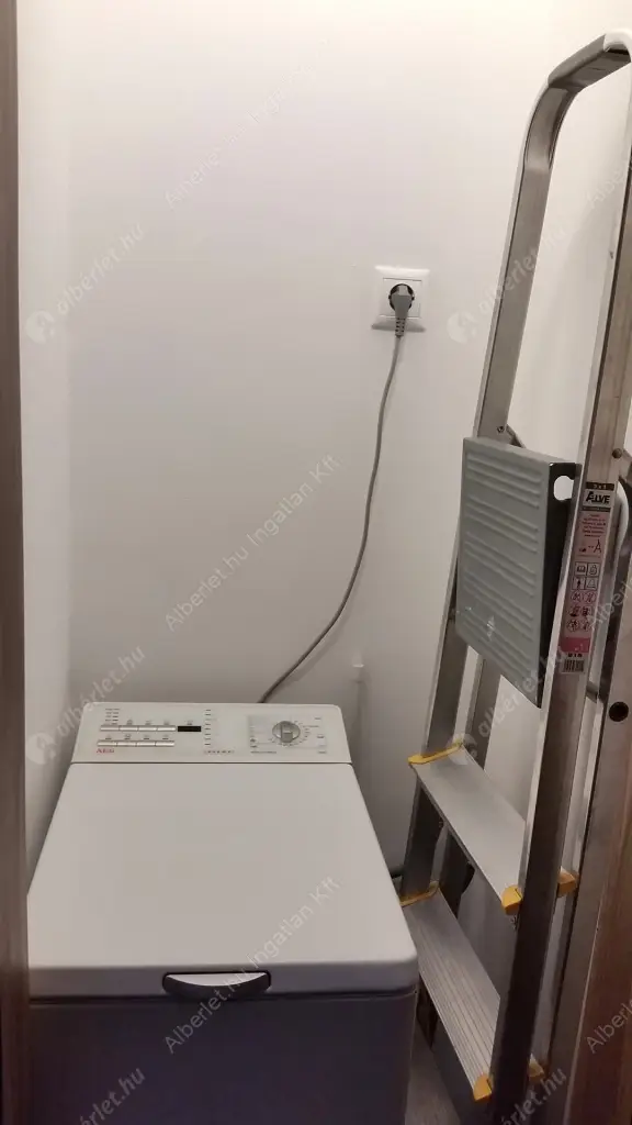 Kiadó albérlet 240000 Ft/hó áron: Budapest, VIII. kerület  Práter utca. Mérete: 35 nm, 1 szobás | Alberlet.hu - 6615931