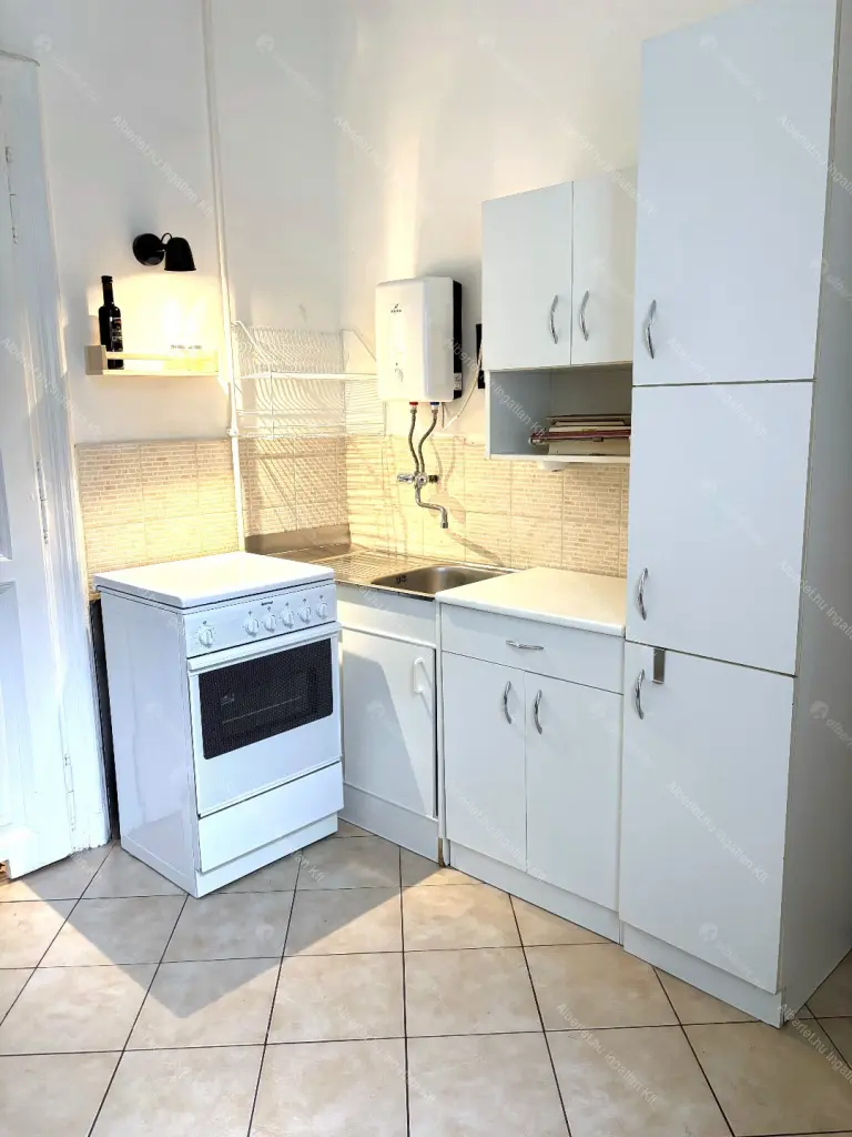 Kiadó albérlet 230000 Ft/hó áron: Budapest, VIII. kerület  Práter utca. Mérete: 41 nm, 1 szobás | Alberlet.hu - 6694431