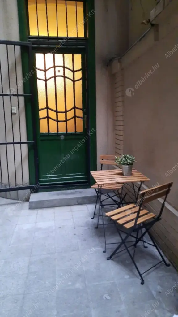 Kiadó albérlet 250000 Ft/hó áron: Budapest, VIII. kerület  Práter utca. Mérete: 49 nm, 2 szobás | Alberlet.hu - 6608830