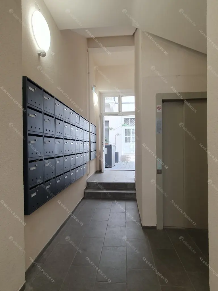 Kiadó albérlet 395000 Ft/hó áron: Budapest, VIII. kerület  Práter utca. Mérete: 65 nm, 2 szobás | Alberlet.hu - 6682452