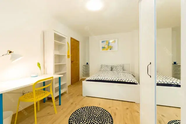 Kiadó albérlet 530000 Ft/hó áron: Budapest, VIII. kerület  Rákóczi út. Mérete: 120 nm, 5 szobás | Alberlet.hu - 6664922