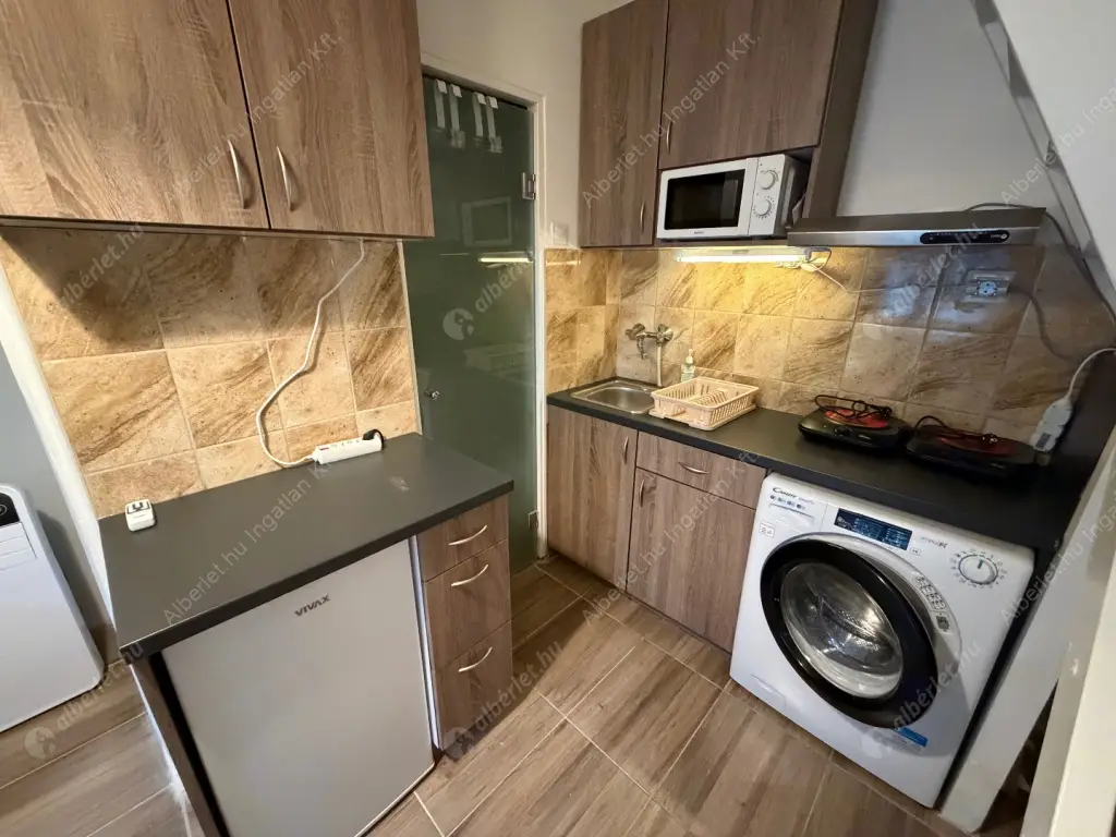 Kiadó albérlet 180000 Ft/hó áron: Budapest, VIII. kerület  Rákóczi út. Mérete: 15 nm, 2 szobás | Alberlet.hu - 6606821