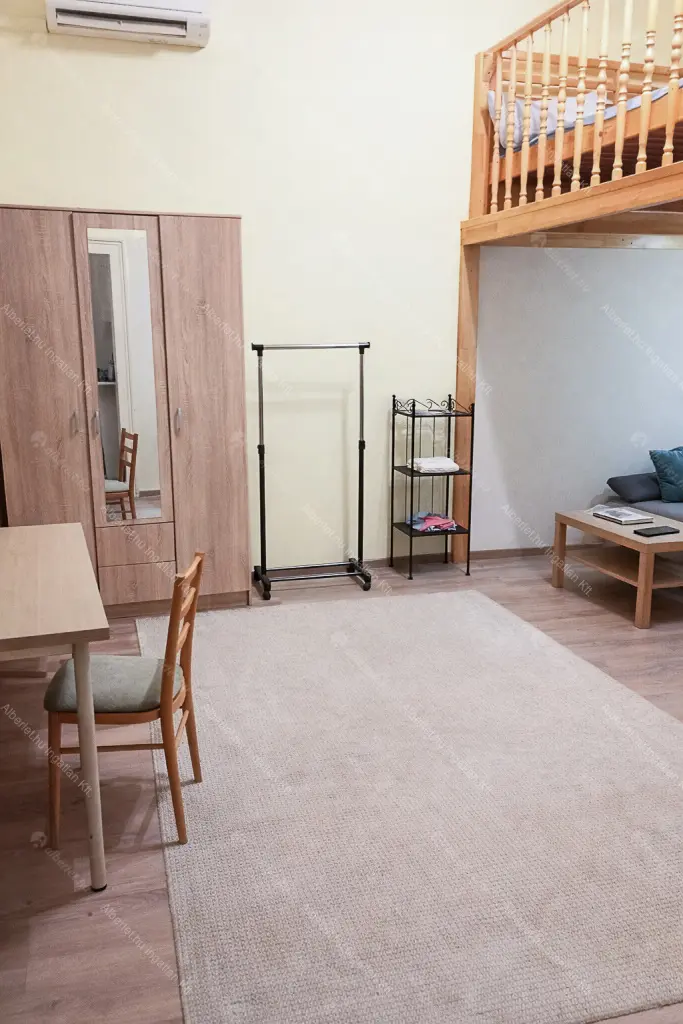 Kiadó albérlet 200000 Ft/hó áron: Budapest, VIII. kerület  Rákóczi út. Mérete: 31 nm, 1 szobás | Alberlet.hu - 6658982