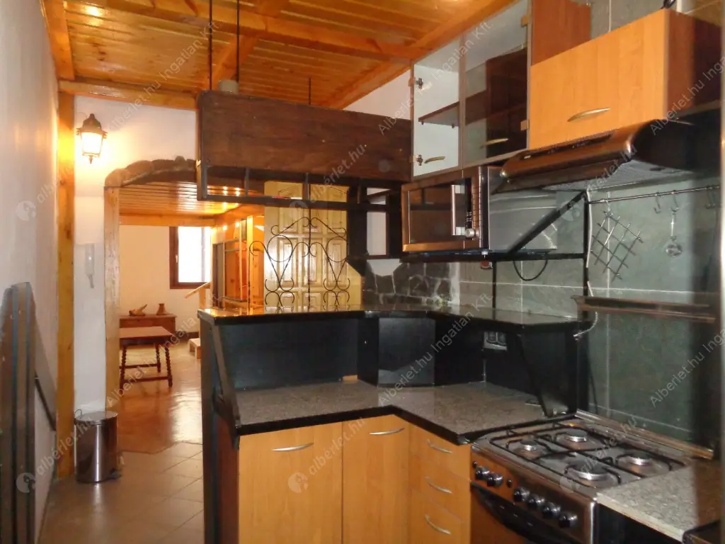 Kiadó albérlet 198000 Ft/hó áron: Budapest, VIII. kerület  Rákóczi út. Mérete: 40 nm, 1 szobás | Alberlet.hu - 6591365